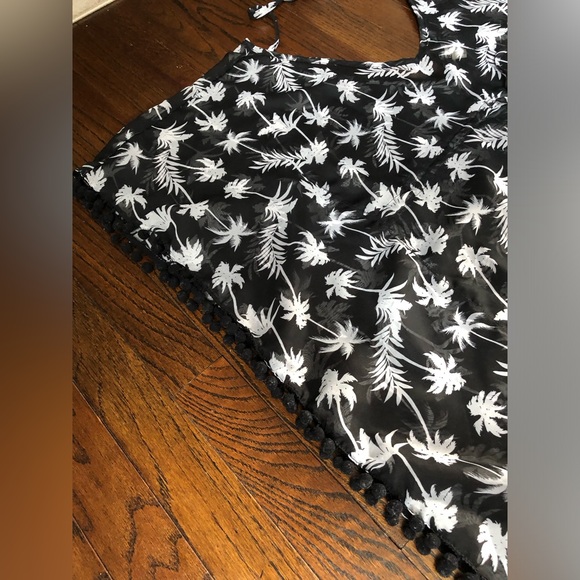 Miken Swim Women’s XS Black/White Sheer Kimono V-Neck Palm Tree Swim Cover-Up - Picture 2 of 9